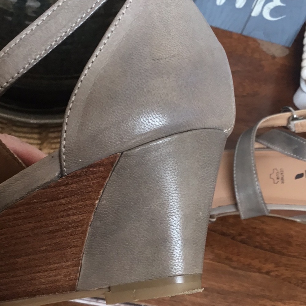 BIALA Peep Toe Wedge Leather Tan Gray Ankle Wrap Strap Shoes Size 39 - Picture 16 of 16